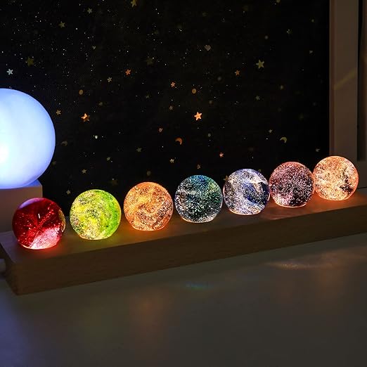 Lampe d'ambiance à sept boules lumineuses – socle en bois à LED, effet galaxie