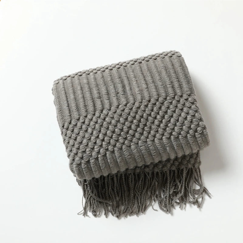 Plaid tricoté à franges – grosse maille en relief, trois motifs