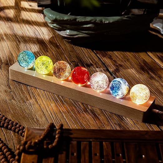 Lampe d'ambiance à sept boules lumineuses – socle en bois à LED, effet galaxie