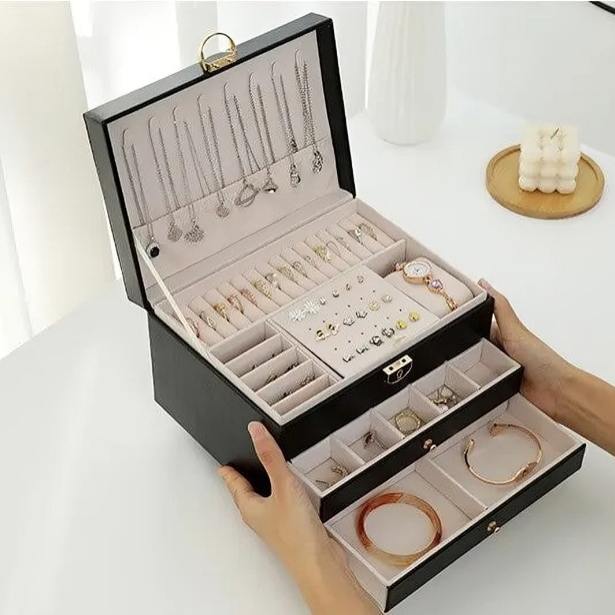 Boîte à bijoux à tiroirs – trois niveaux, intérieur doublé
