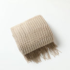 Plaid tricoté à franges – grosse maille en relief, trois motifs