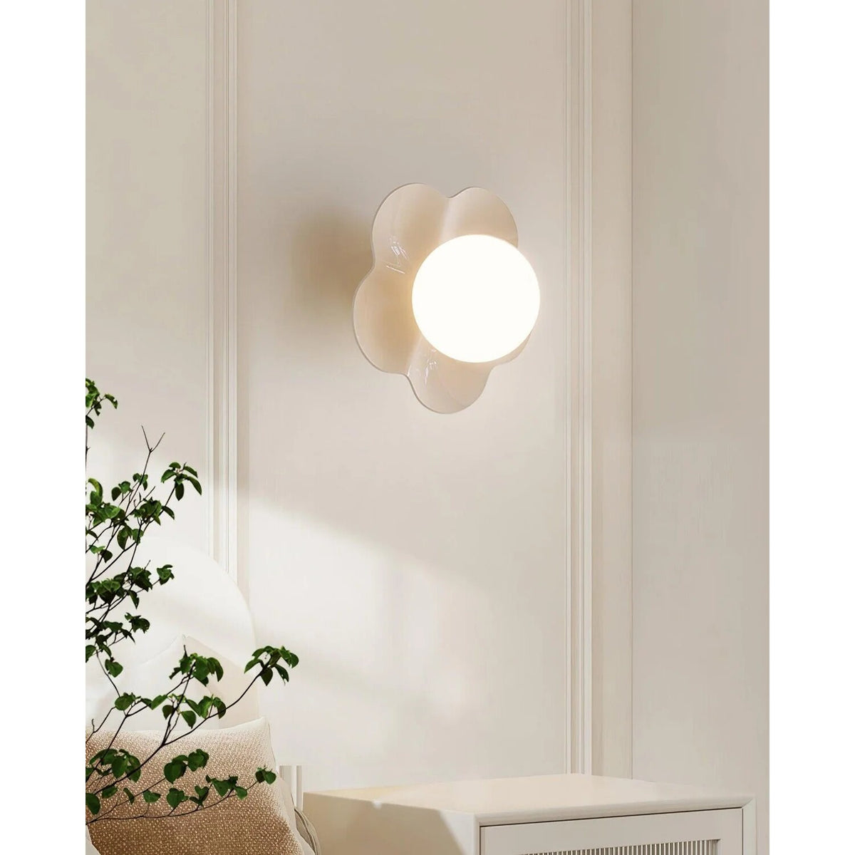 Applique murale ludique – Luminaire en résine colorée