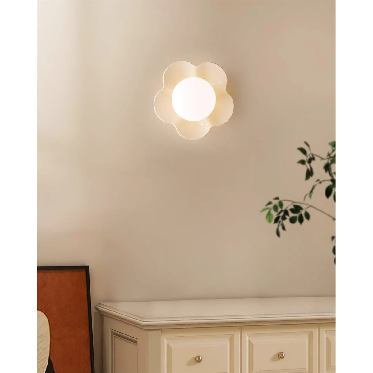 Applique murale ludique – Luminaire en résine colorée