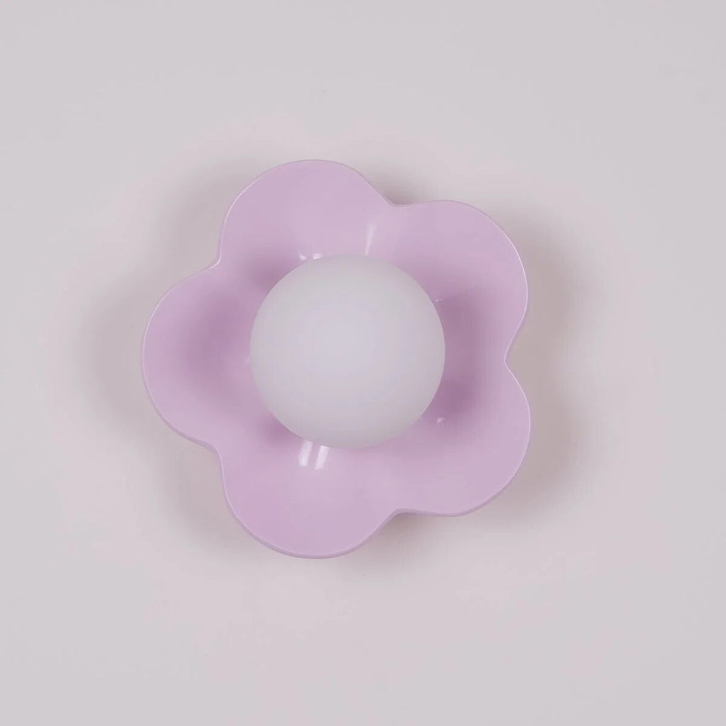 Applique murale ludique – Luminaire en résine colorée