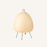 Lampe de chevet en papier plissé – style japandi clair