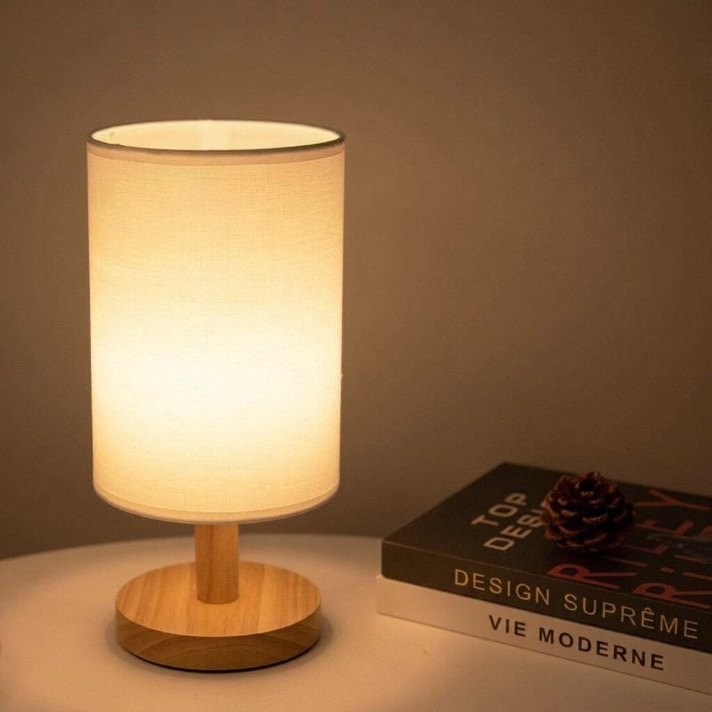 Lampe de table bois et lin – luminaire Scandinave chaud