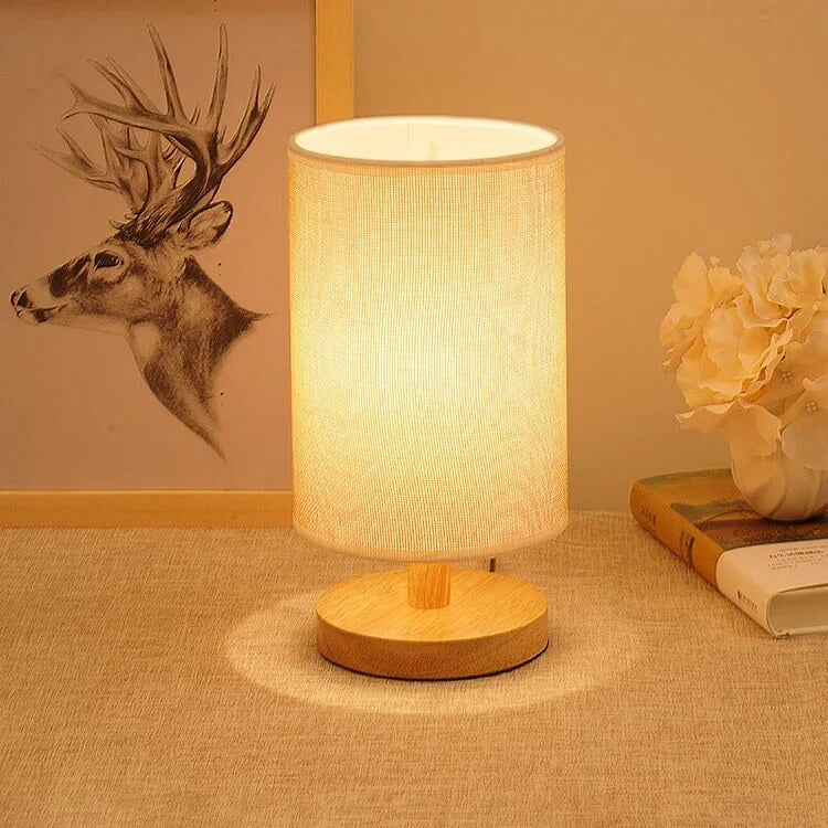Lampe de table bois et lin – luminaire Scandinave chaud