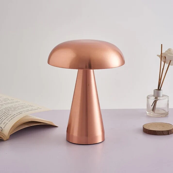 Lampe de table champignon – silhouette minimaliste en métal