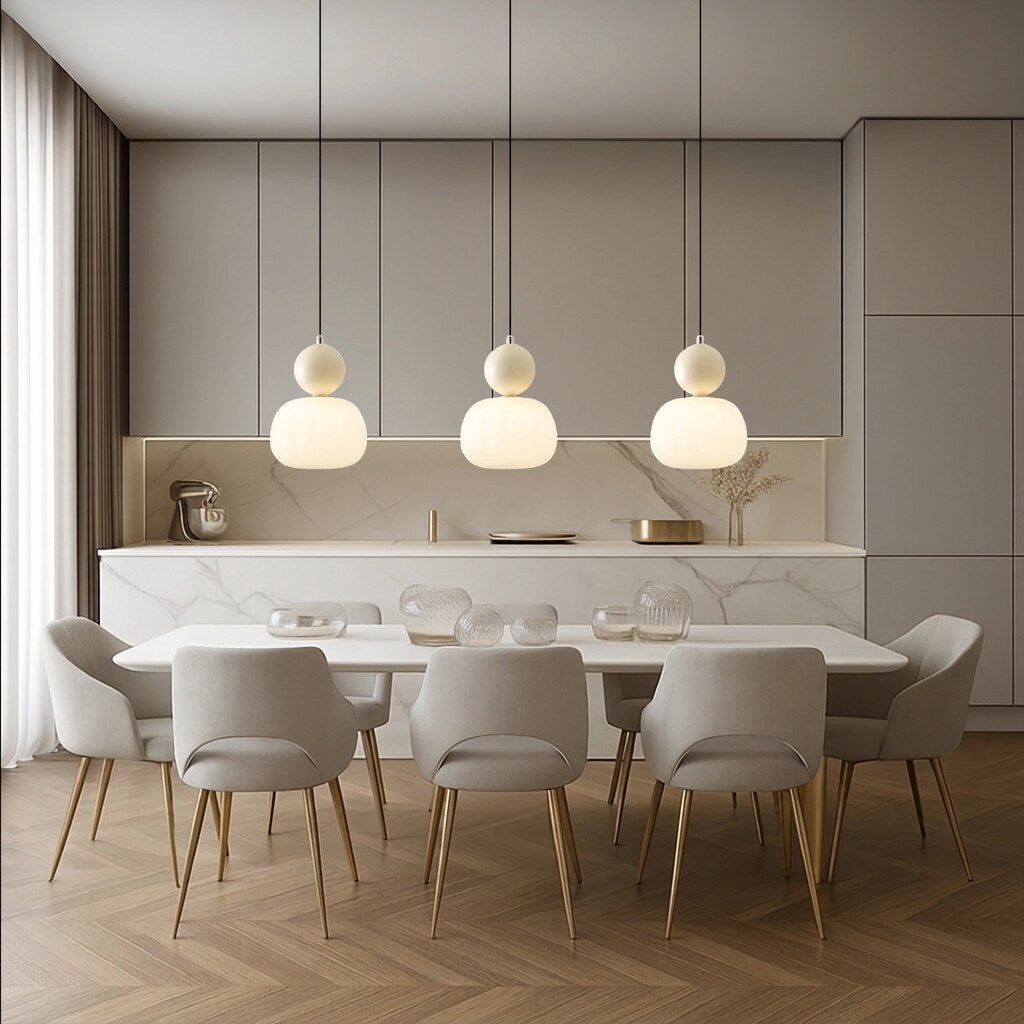 Lampe suspendue – sphère colorée effet opal pour salon