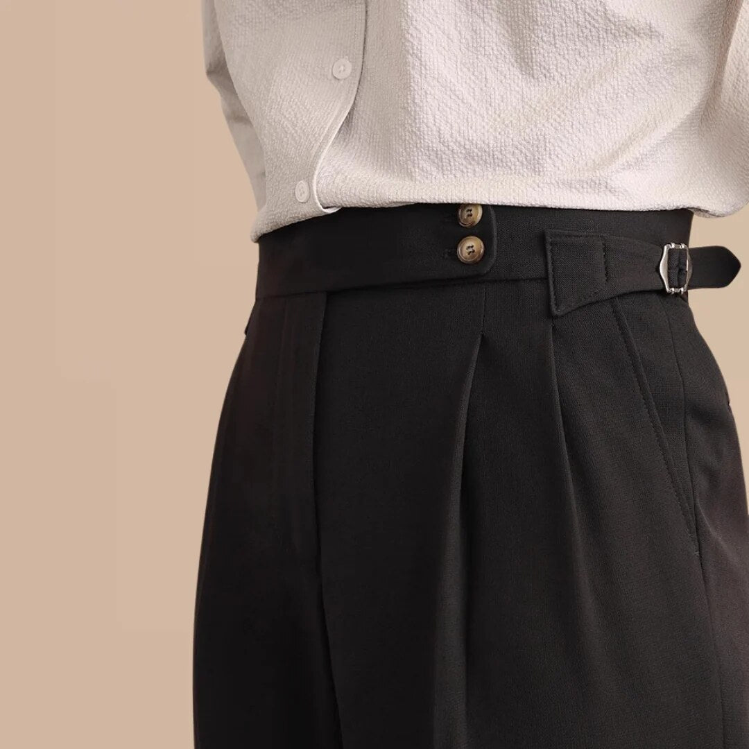 Pantalon homme – Pinces marquées, jambes droites et taille haute