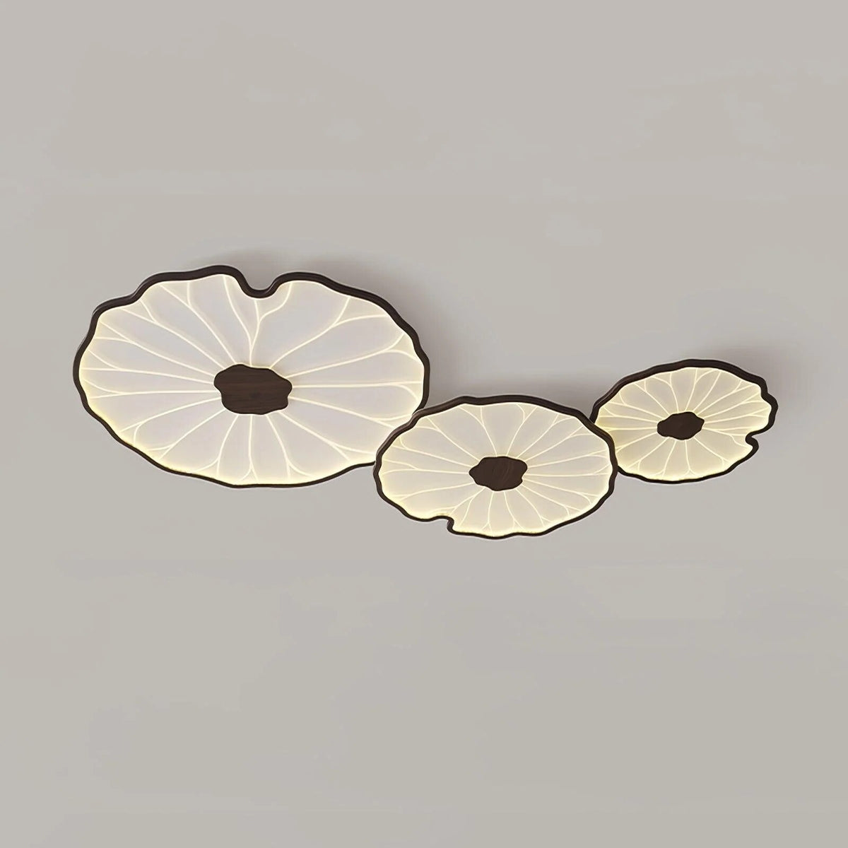 Plafonnier Feuille de Lotus – finition bois hydrographique