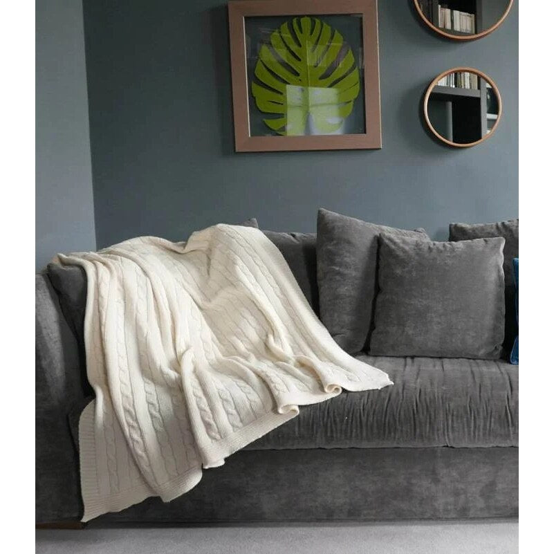 Plaid blanc cassé – laine et polyamide, relief élégant