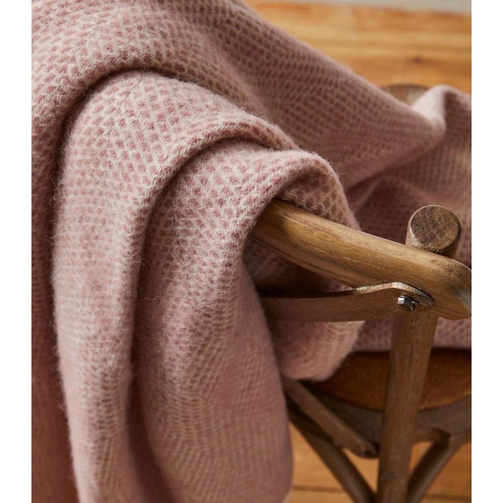 Plaid de pure laine – rose pâle, tissé en Angleterre