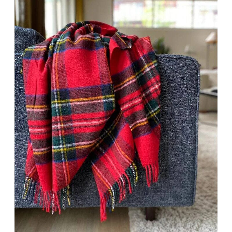 Plaid Écossais Royal Stewart – Laine Mérinos Chaude et Douce