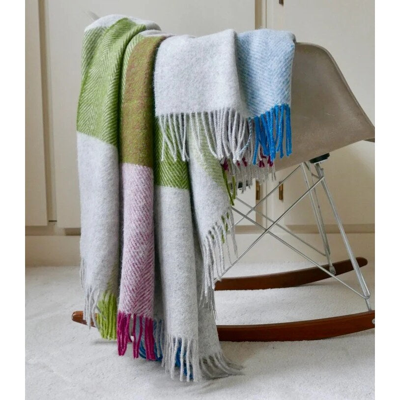 Plaid en laine à carreaux – teintes pastels multicolores