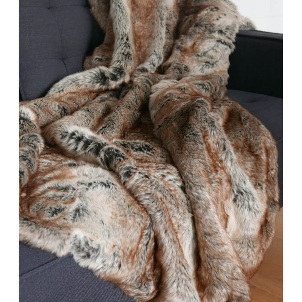 Plaid fausse fourrure renard – textures cosy et moelleuses