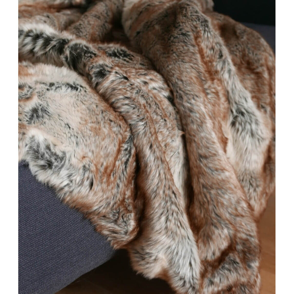 Plaid fausse fourrure renard – textures cosy et moelleuses