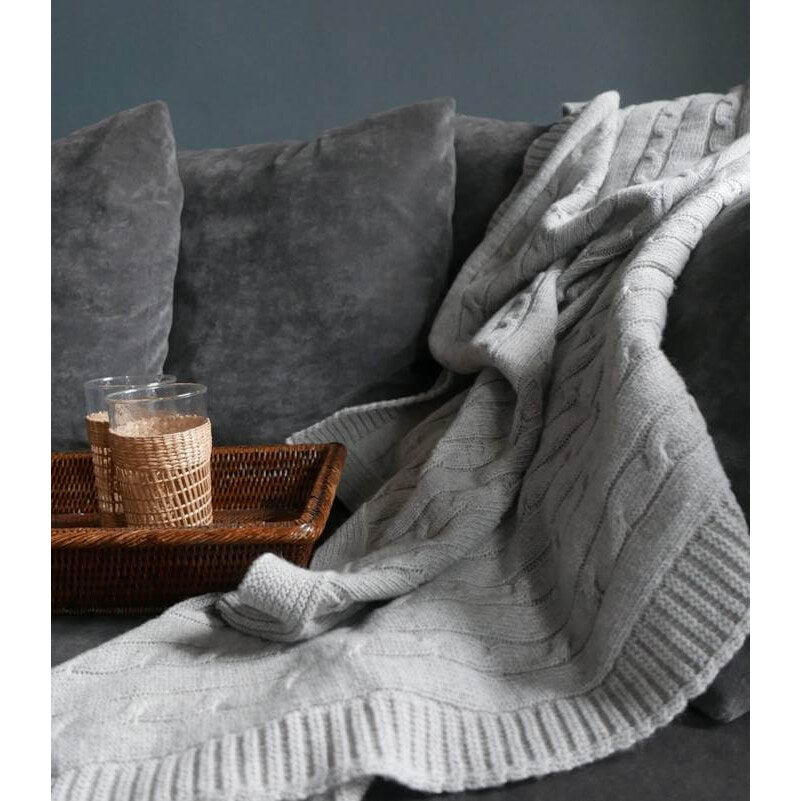 Plaid laine Hamptons torsadée – gris clair et douillet