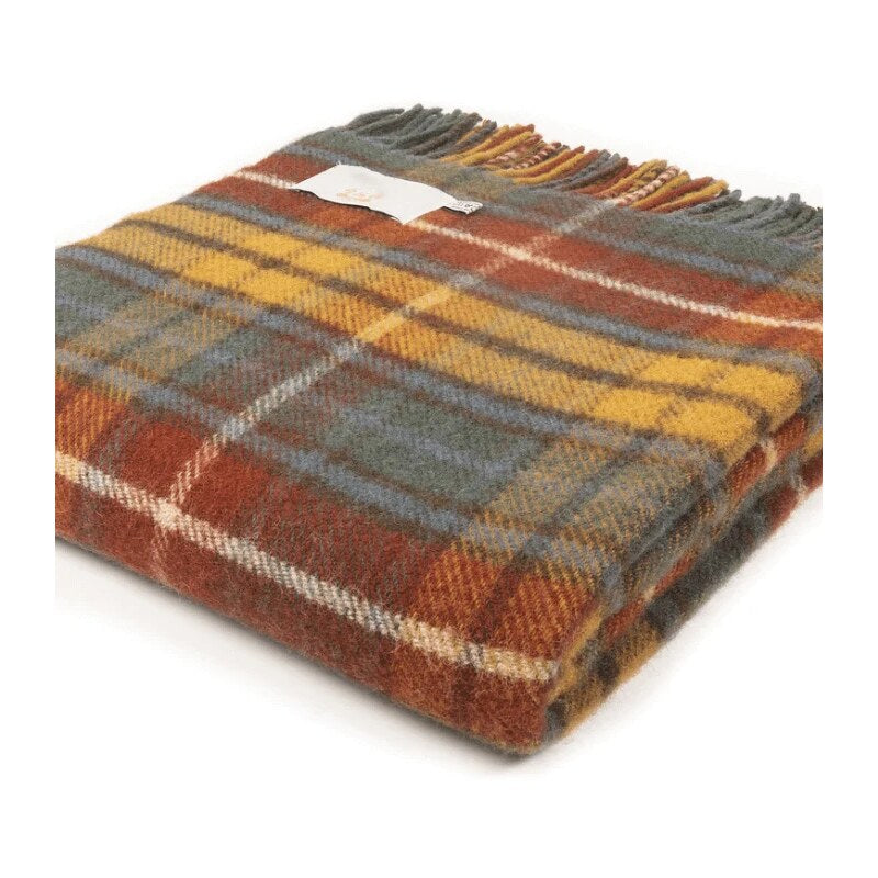 Plaid tartan en laine pure – tissage écossais traditionnel