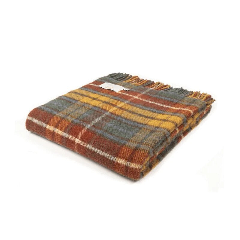 Plaid tartan en laine pure – tissage écossais traditionnel