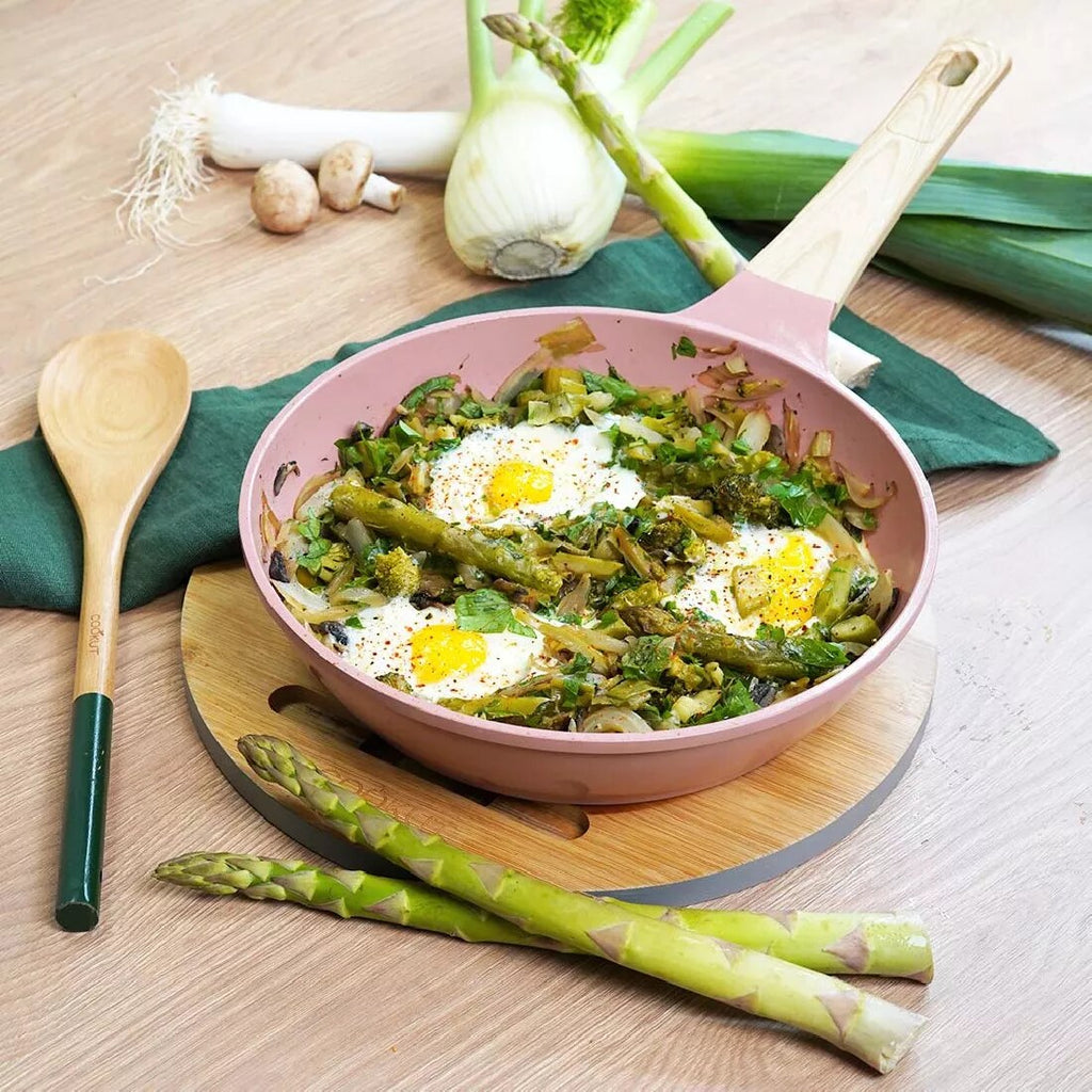 Poêle anti-adhérente – cuisson homogène pour tous les feux