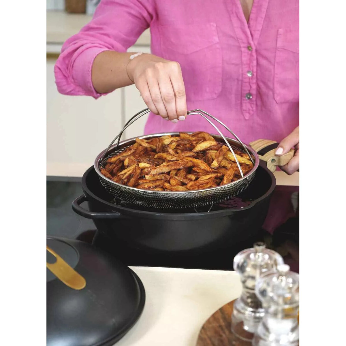 Poêle multifonctions – sauteuse, cocotte et friteuse
