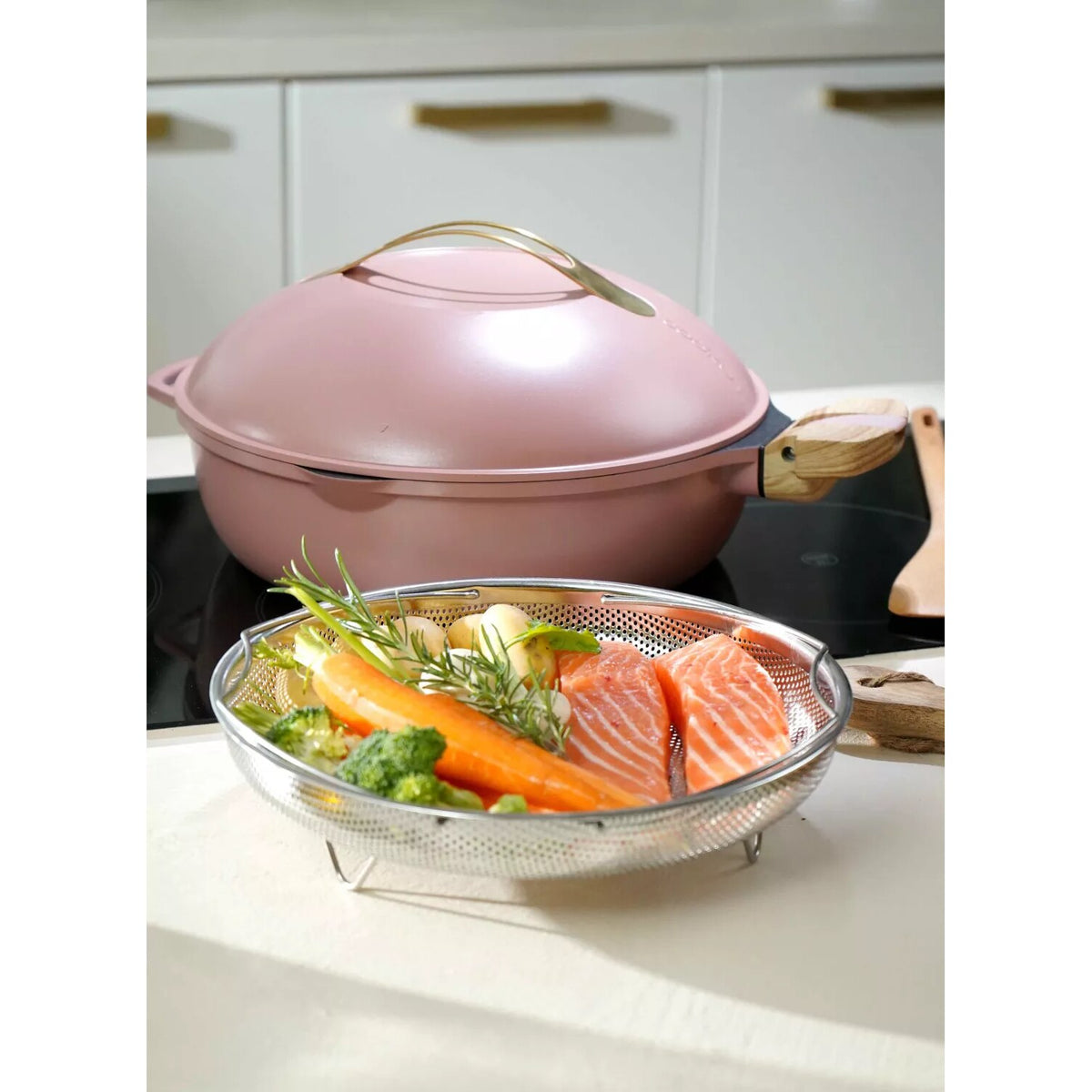 Poêle multifonctions – sauteuse, cocotte et friteuse