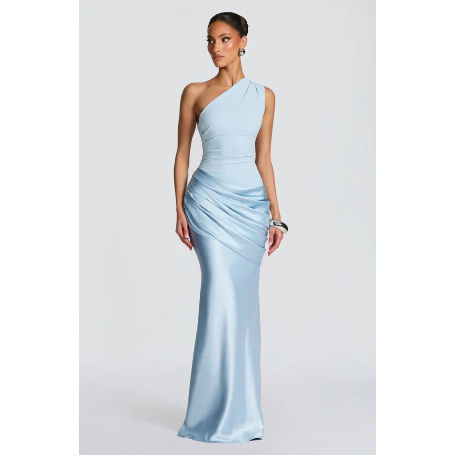 Robe longue de soirée asymétrique – épaule unique et drapée