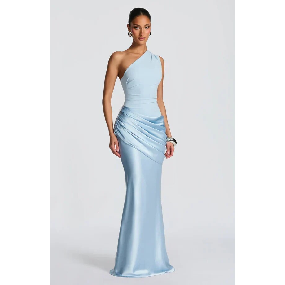 Robe longue de soirée asymétrique – épaule unique et drapée