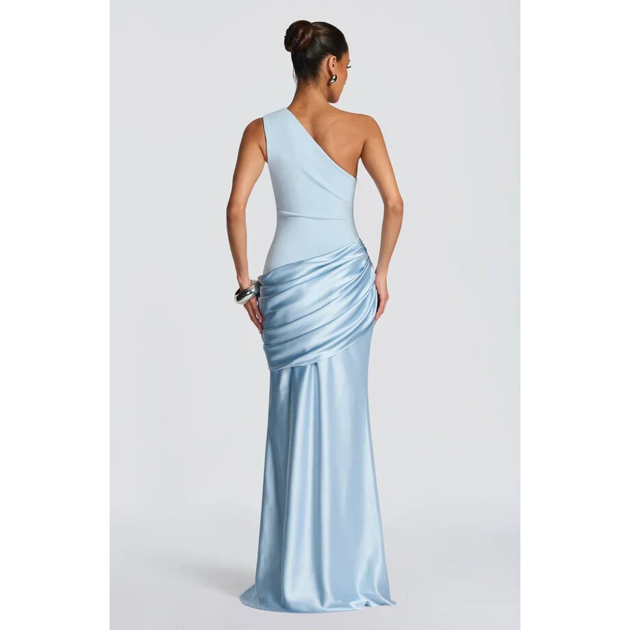 Robe longue de soirée asymétrique – épaule unique et drapée
