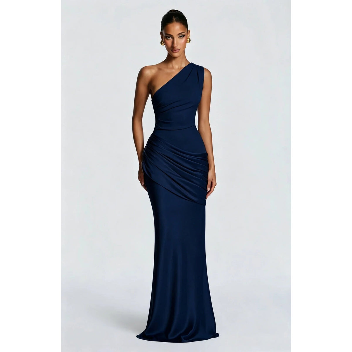 Robe longue de soirée asymétrique – épaule unique et drapée