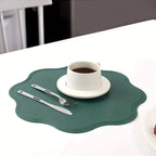 Set de table carrée – Motifs texturés et embossés en simili-cuir